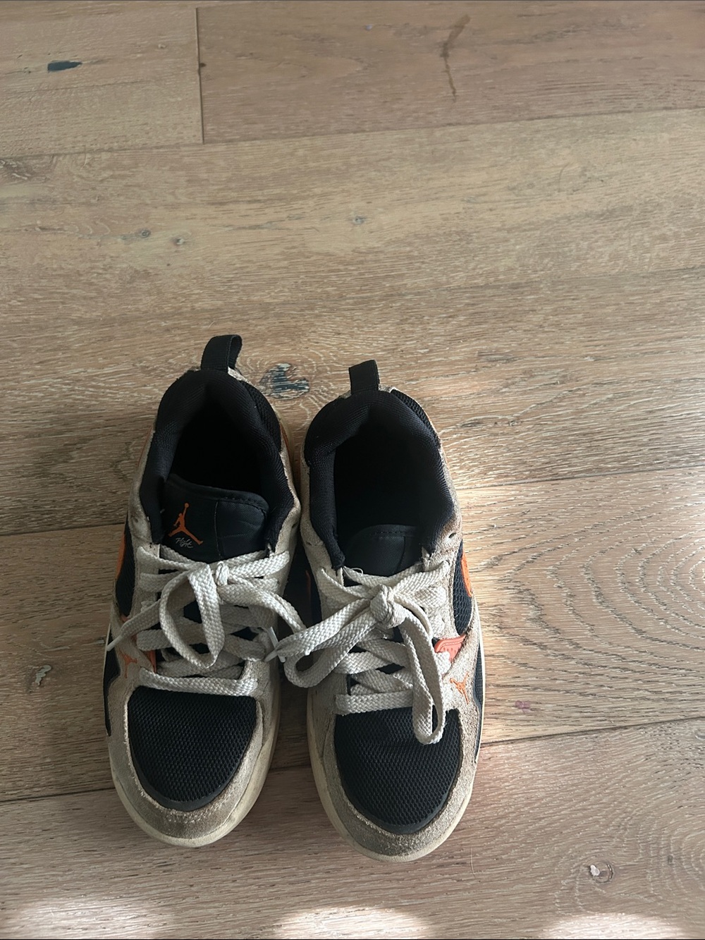 Jordan Kids Black, Cream & Orange Low-Top Sneakers